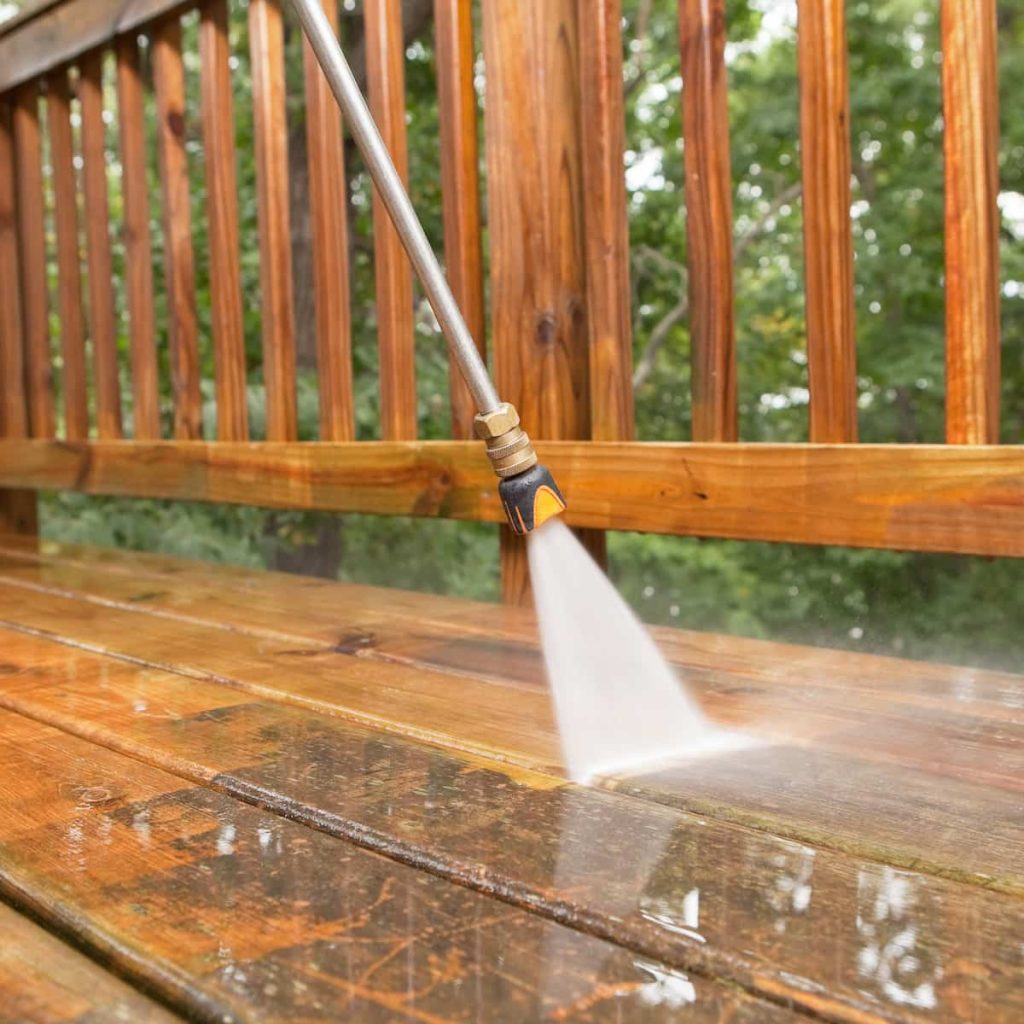 deck-cleaning-chicago