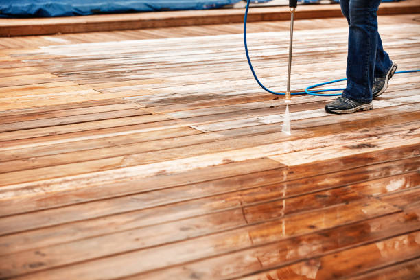 deck staining service