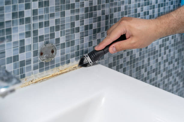 Expert Grout Steam Cleaning Service - Restore and Renew Tile Surfaces