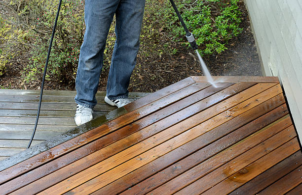 deck cleaning